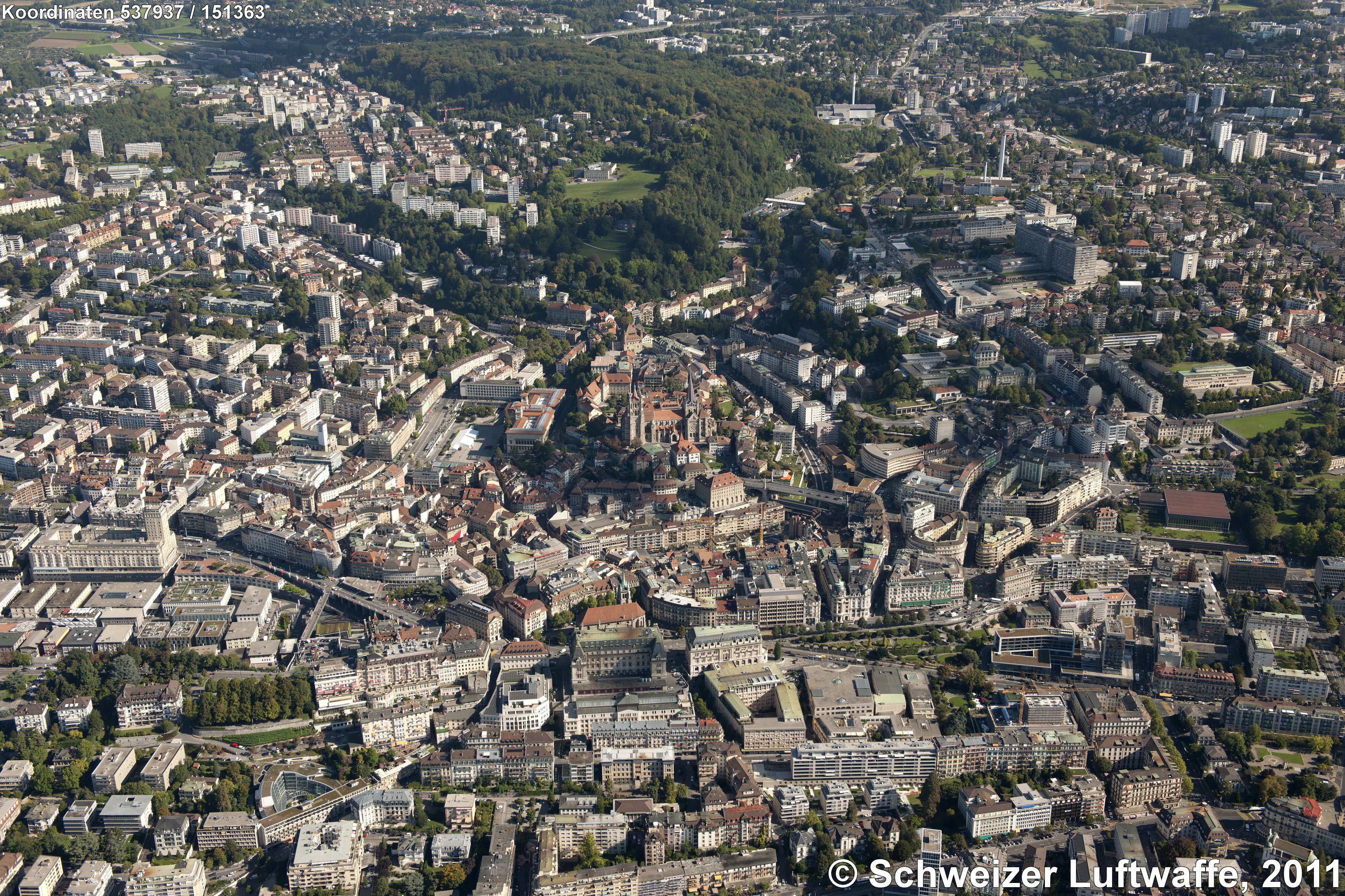 Lausanne, Blick nordwärts. Altstadt (
